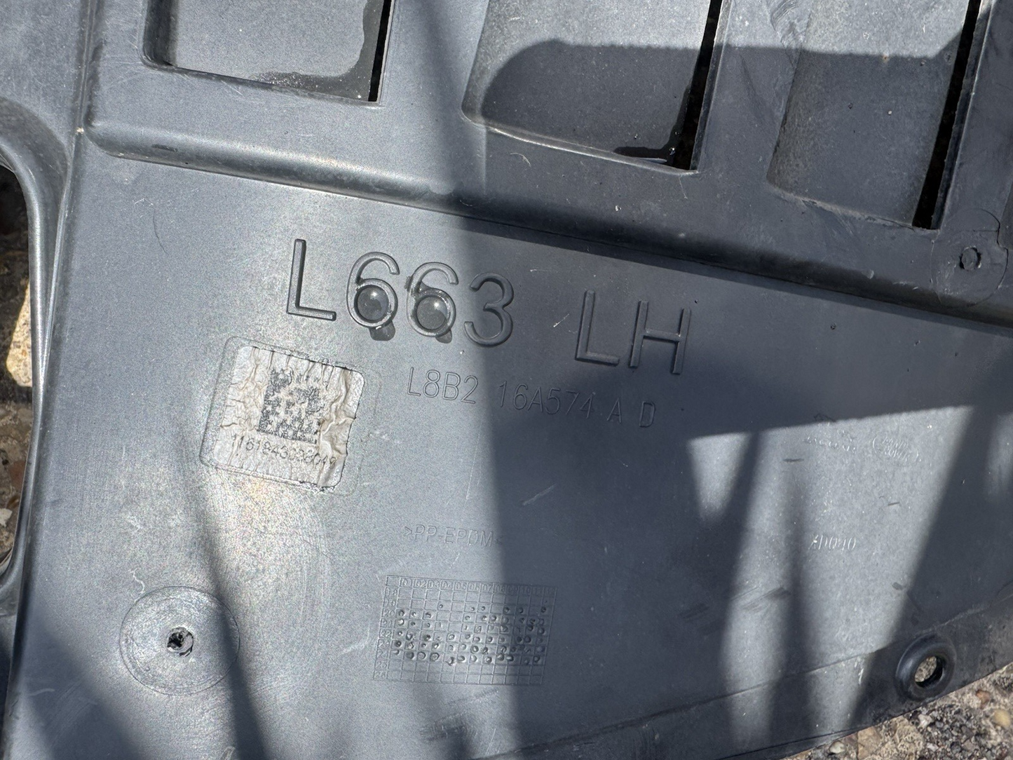 Land Rover Defender L663 Front Left Arch Liner Genuine L8B2-16A574-AD 602-2A2-14