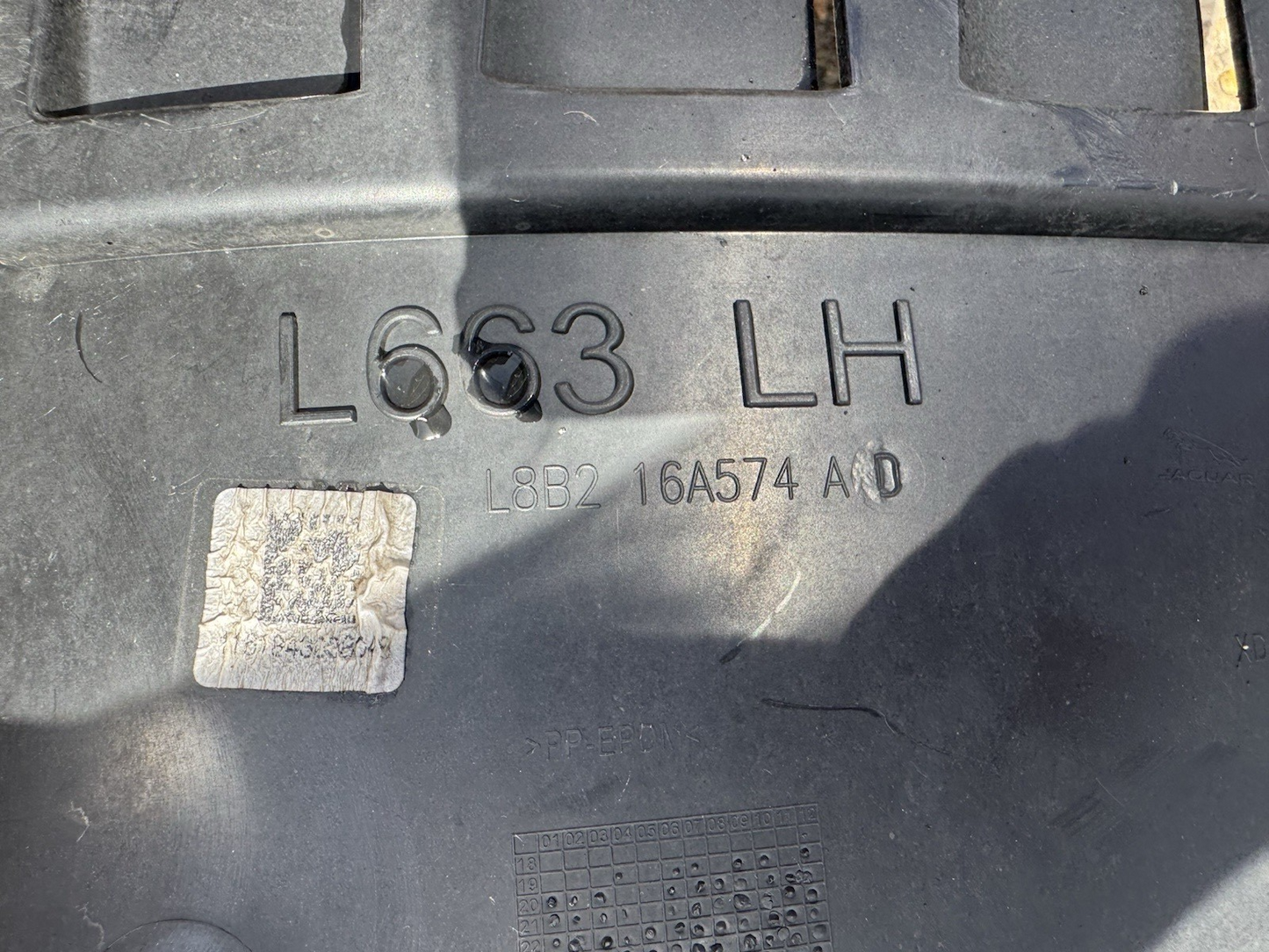 Land Rover Defender L663 Front Left Arch Liner Genuine L8B2-16A574-AD 602-2A2-14