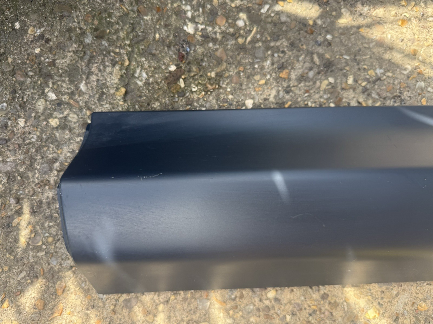 LAND ROVER DISCOVERY SPORT L550 LEFT SIDE REAR DOOR MOLDING LK72-274A49
