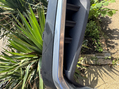 Ford Kuga III Front bumper lower RIGHT grill PV4B15A298