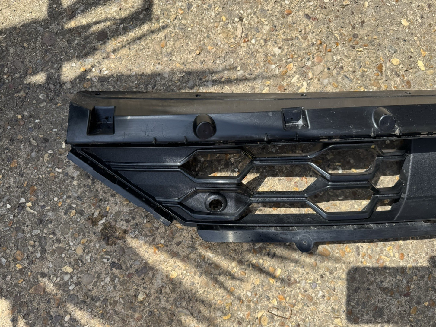 GENUINE FORD KUGA ST-LINE 2023-ON MK3 FRONT BUMPER LOWER GRILLE