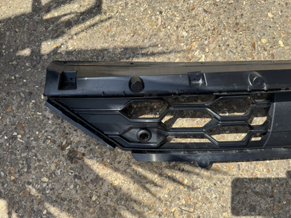 GENUINE FORD KUGA ST-LINE 2023-ON MK3 FRONT BUMPER LOWER GRILLE