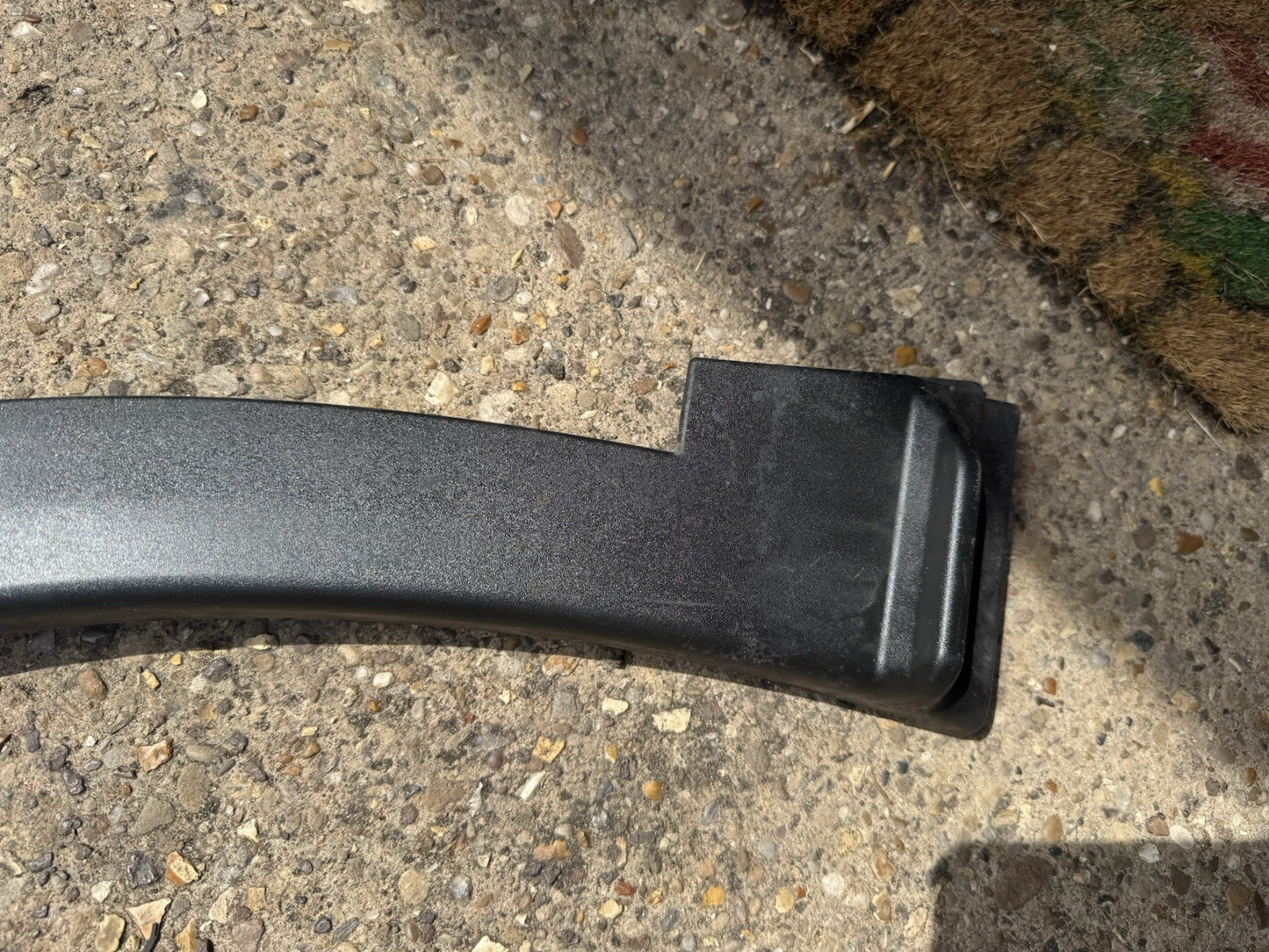 PEUGEOT 3008 GT MK2 P84 2022-ON LEFT REAR WHEEL ARCH TRIM 28638C04 39291