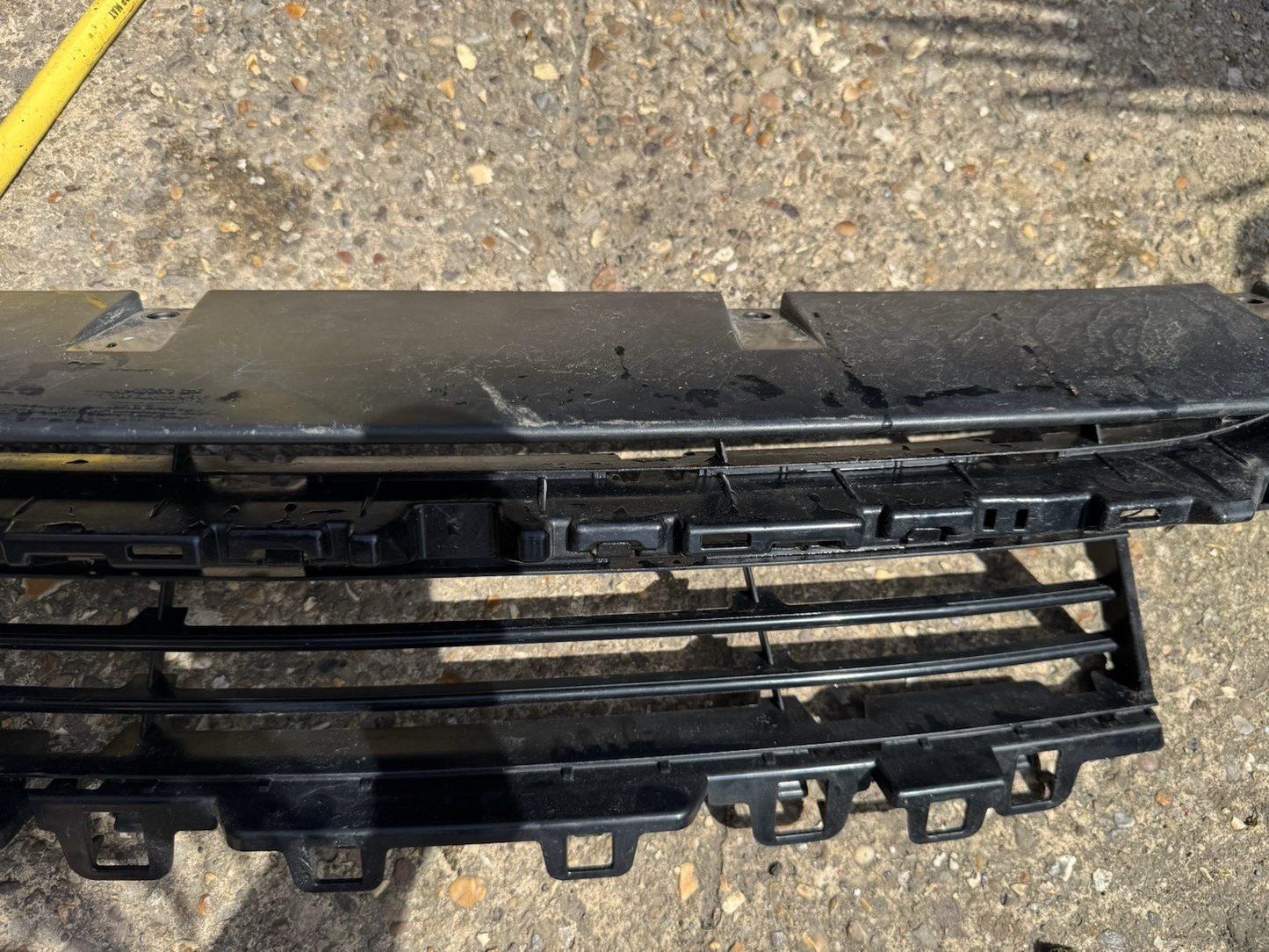 BMW 3 F30 Front Bumper Lower Grill 51117386152 7386152 2016 Genuine
