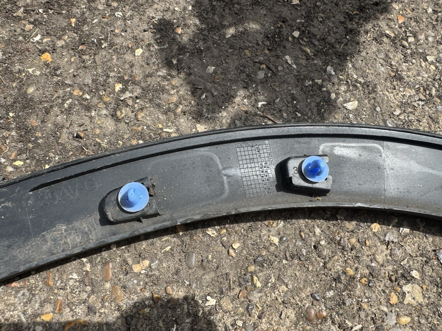 PEUGEOT 3008 GT MK2 P84 2022-ON LEFT REAR WHEEL ARCH TRIM 28638C04 39291