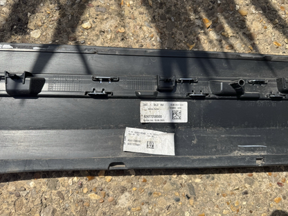 GENUINE MERCEDES GLA H247 FRONT RIGHT DOOR MOULDING 2019-ON A2477271501