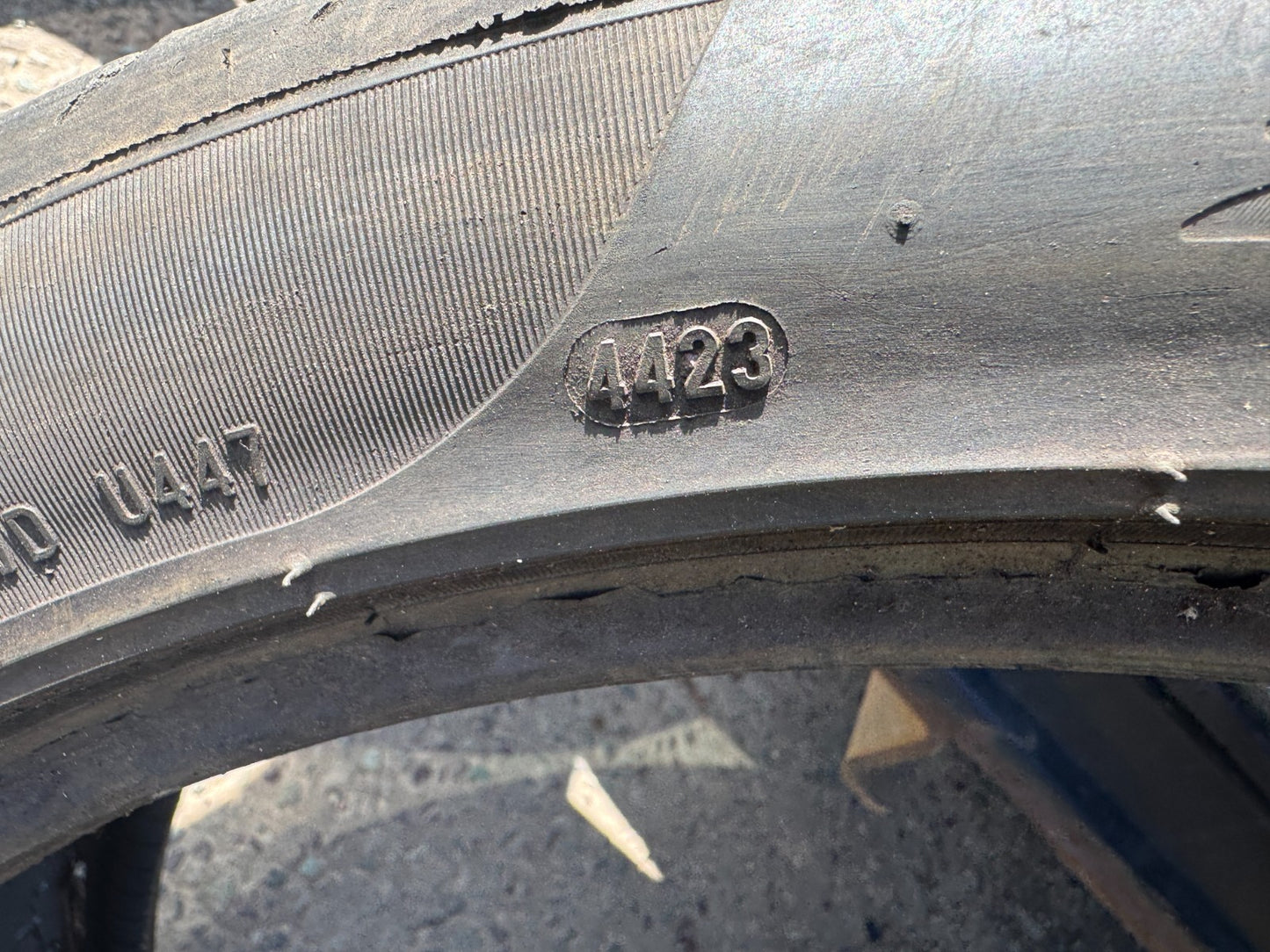 LATE 2023 265/40 R22 106Y Pirelli P Zero (JLR) (12465) 5.5mm 265 40 22