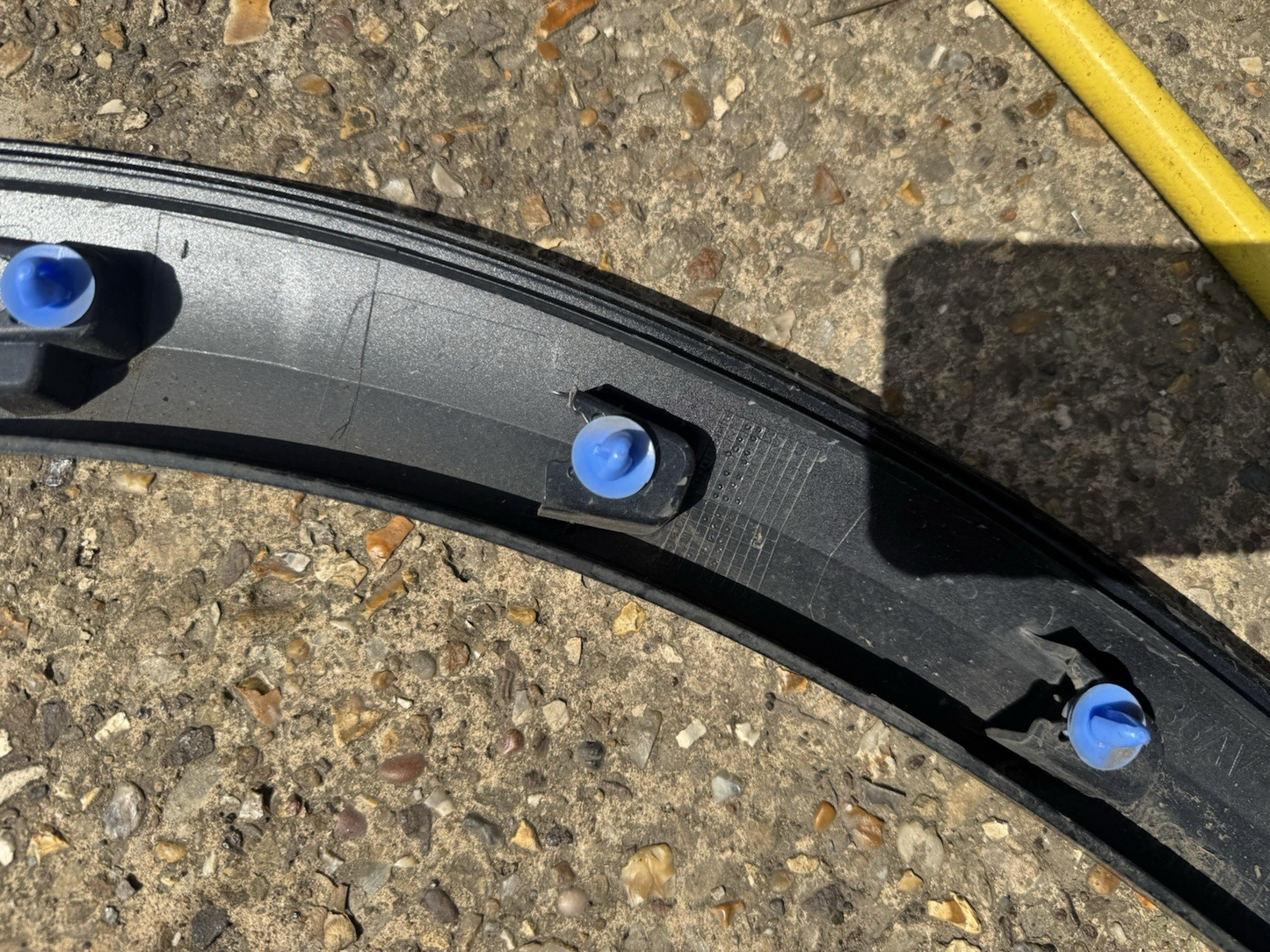 PEUGEOT 3008 GT MK2 P84 2016-ON RIGHT REAR O/S/R WHEEL ARCH TRIM 28638C04 39291