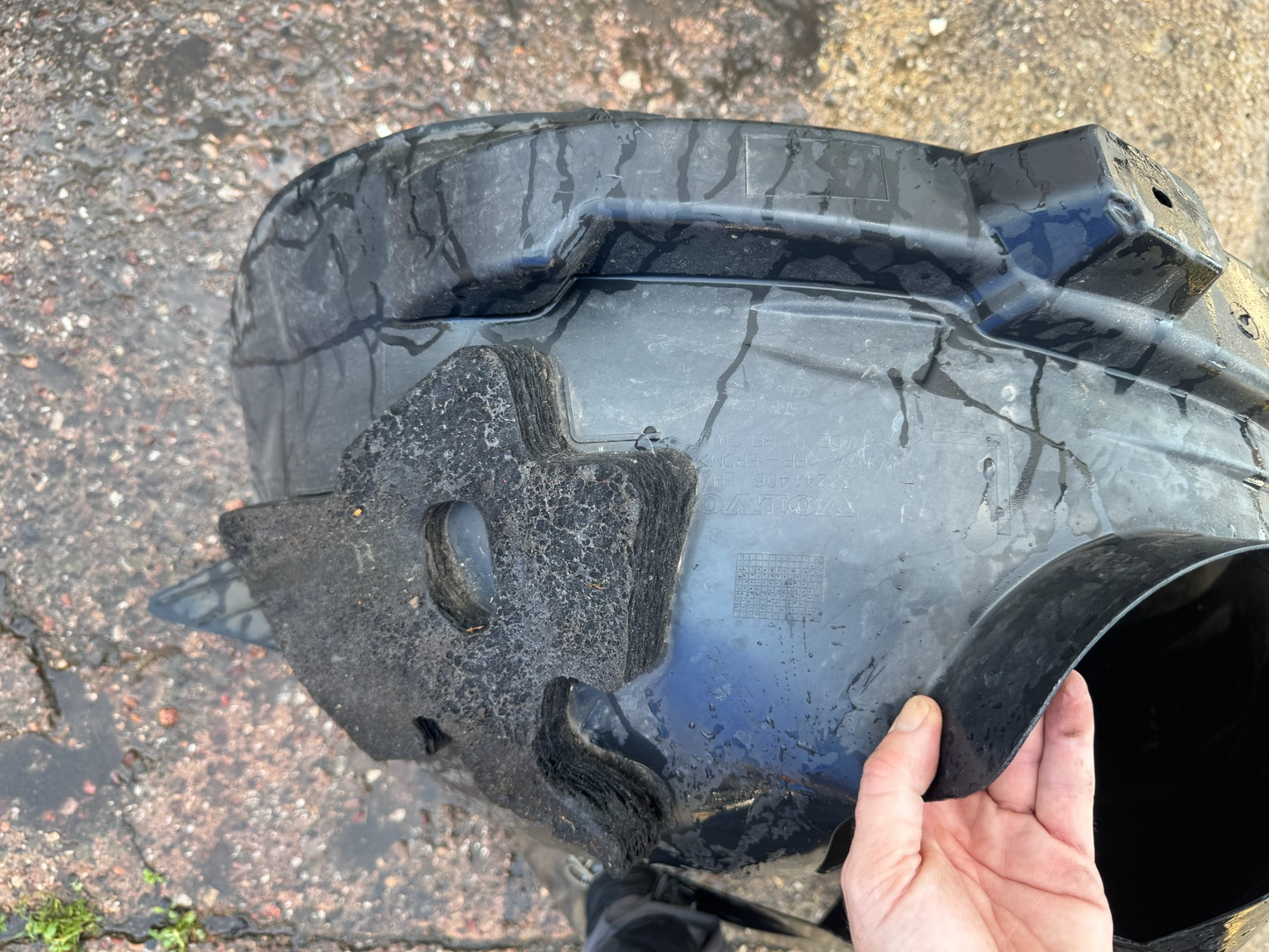 2017-2025 Volvo XC40 MK1 Front Left Inner Splash Guard 32241406