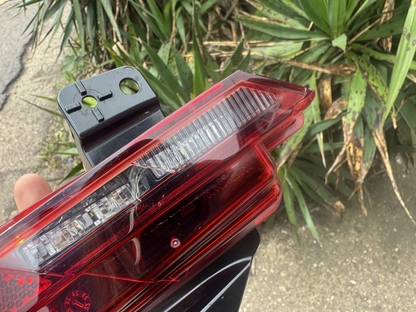 DAMAGED RANGE ROVER SPORT Mk3 (L461) Rear Left FOG LAMP LIGHT N9X2-15K273-A