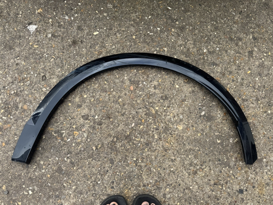 Cupra Formentor Rear LH arch trim se0493y10