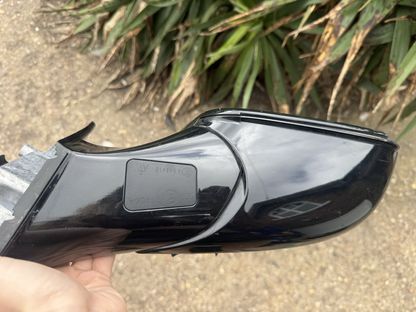 DAMAGED ! FOR PARTS ONLY  BMW 640 F06 RHD, Right side mirror set F0154104U6680
