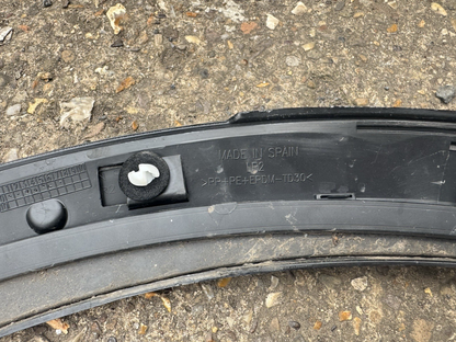 Cupra Formentor Rear LH arch trim se0493y10