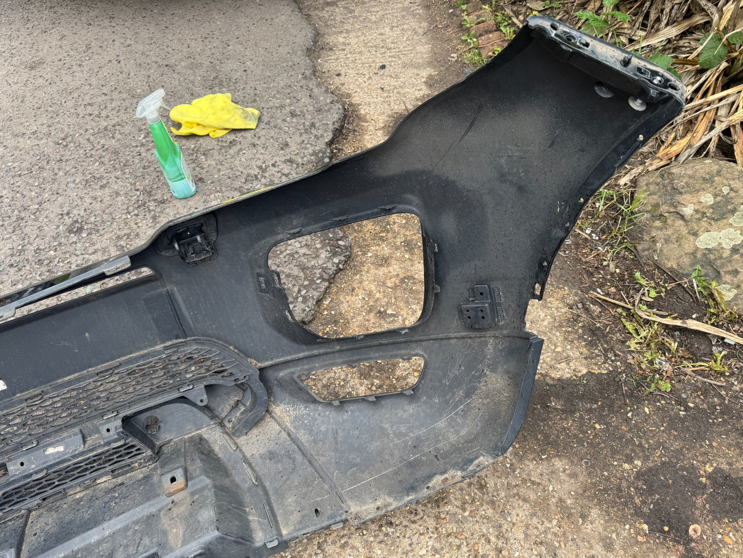 Range Rover Evoque Front Bumper L538 SE Genuine GJ3217F003