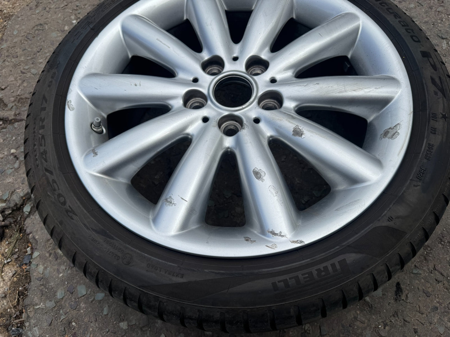 MINI COOPER F55 MK4 ALLOY WHEEL SCRATCHED 7J ET:54 6855108