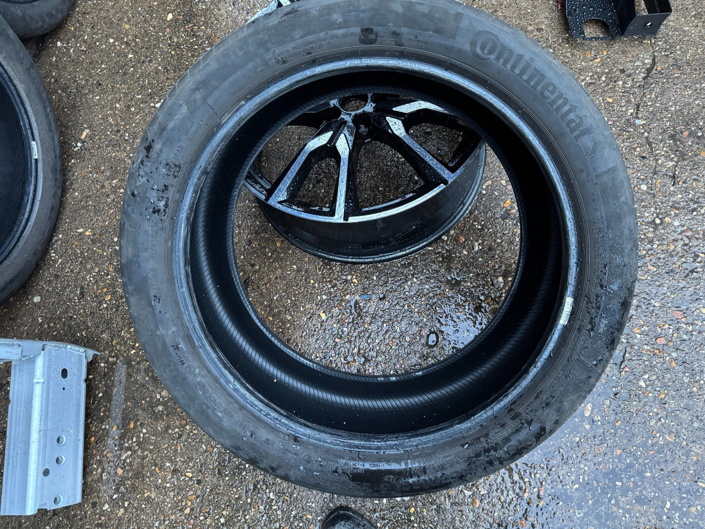 315/35 R22 (111Y) XL Continental *Premium Contact 6* SSR RSC | DoT1523 | 4.5mm
