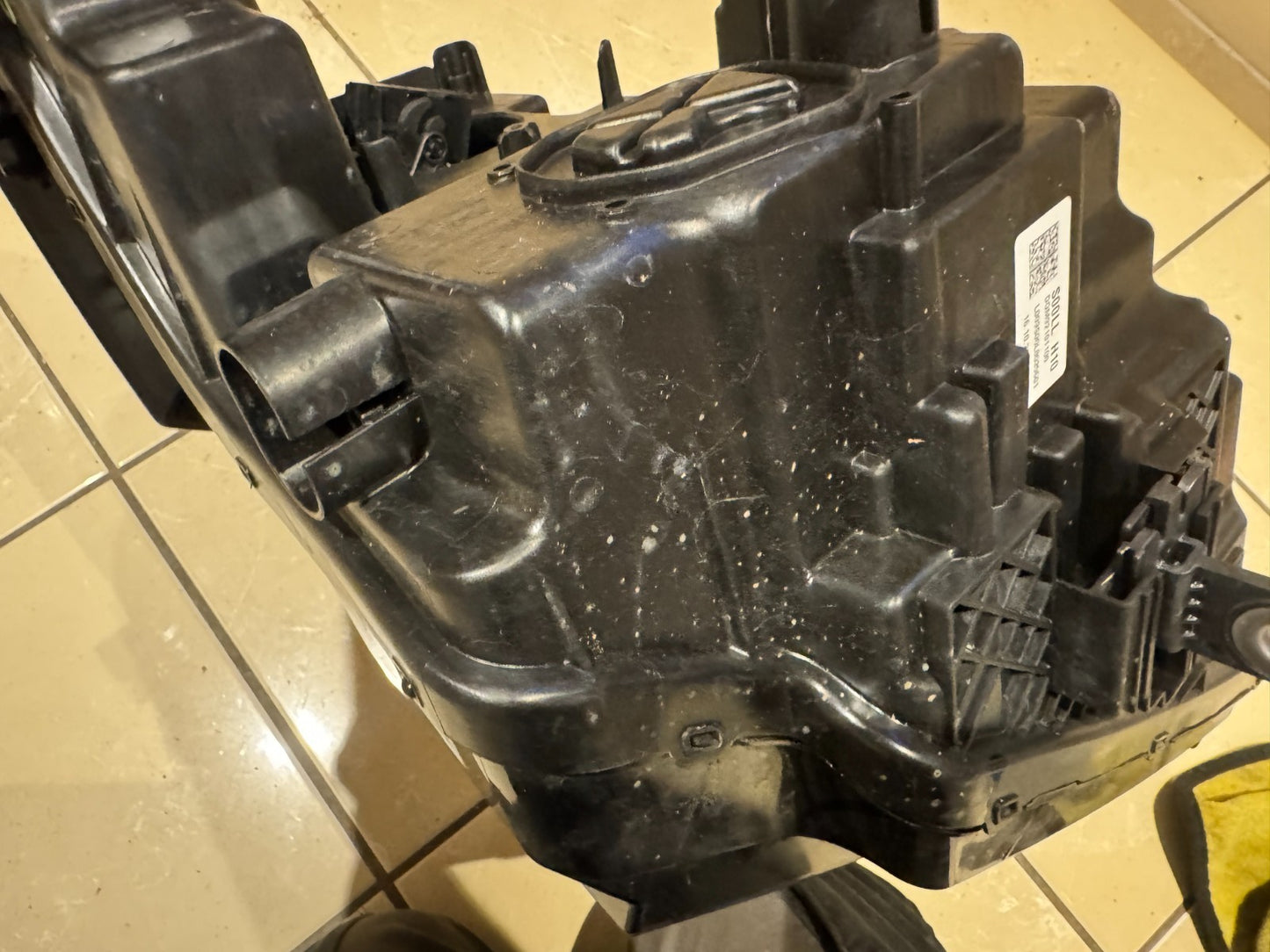 2025 SKODA Enyaq LEFT LED FRONT HEADLIGHT 2024 2025 GENUINE 5LB941035A