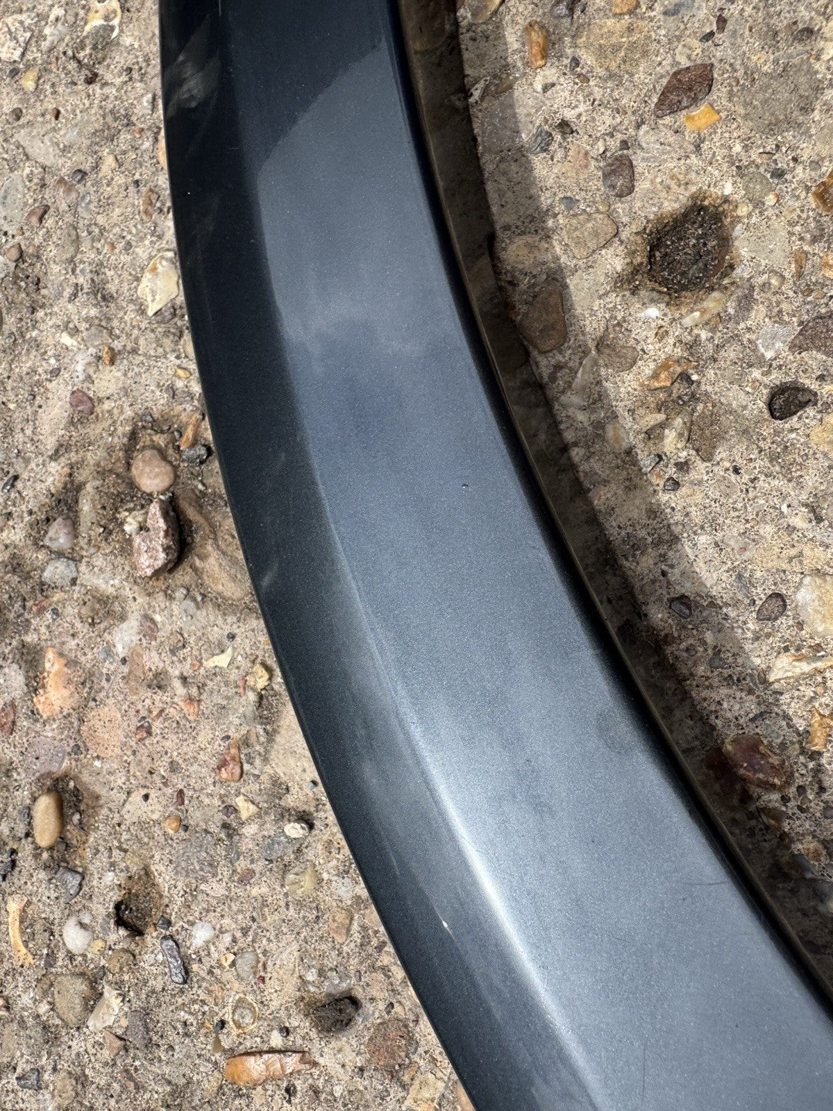 AUDI Q2 GA FRONT RIGHT WING MOLDING 81A853718A