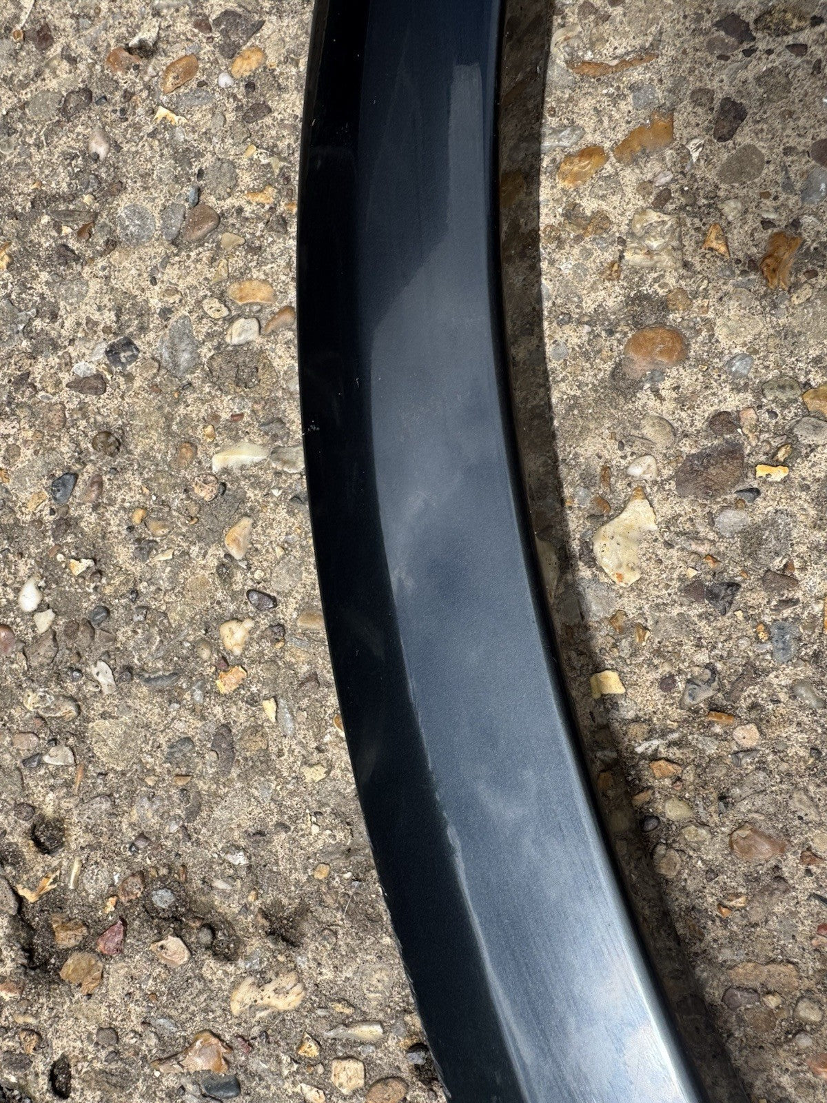 AUDI Q2 GA FRONT RIGHT WING MOLDING 81A853718A