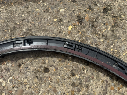 AUDI Q2 GA FRONT RIGHT WING MOLDING 81A853718A