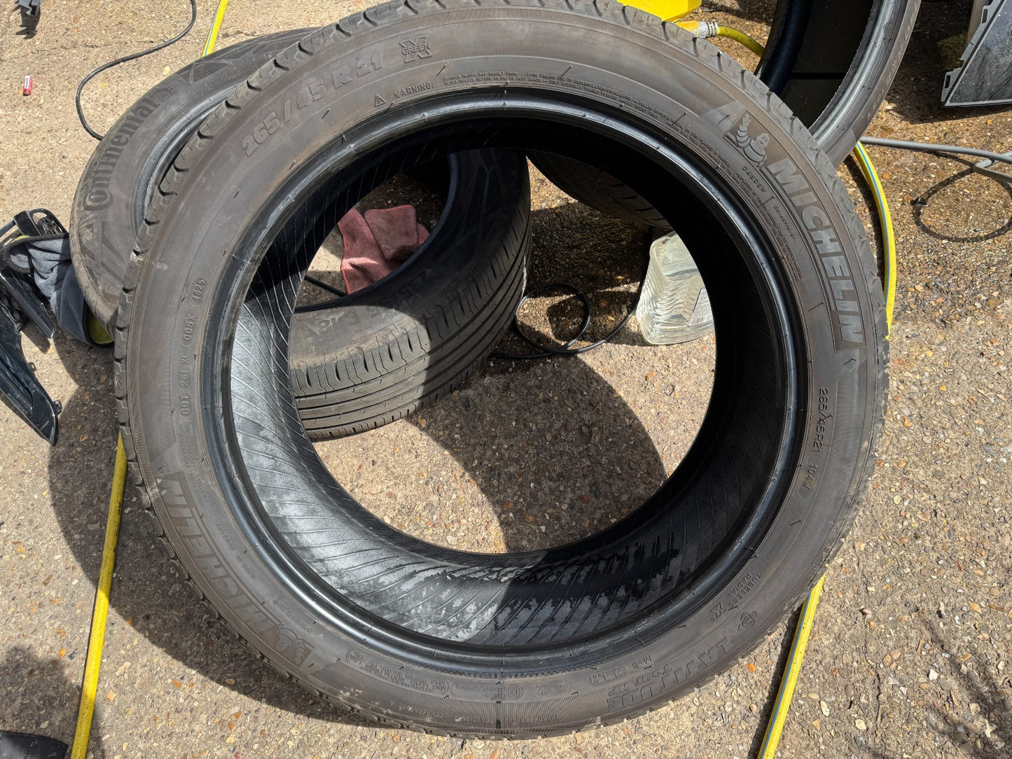 265/45/R21 104W Michelin latitude Tour HP M&S JLR Tyre 6.5mm 265 45 21 2025 tyre
