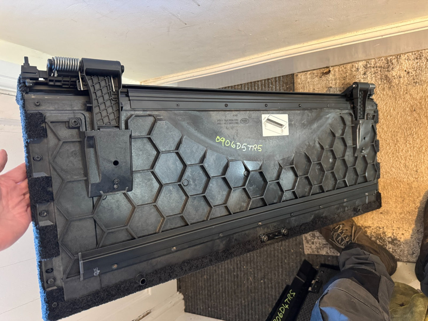 LR RANGE ROVER L460 SPARE TIRE FLOOR COVER FLAP HARD TRIM !GENUINE! LR151584