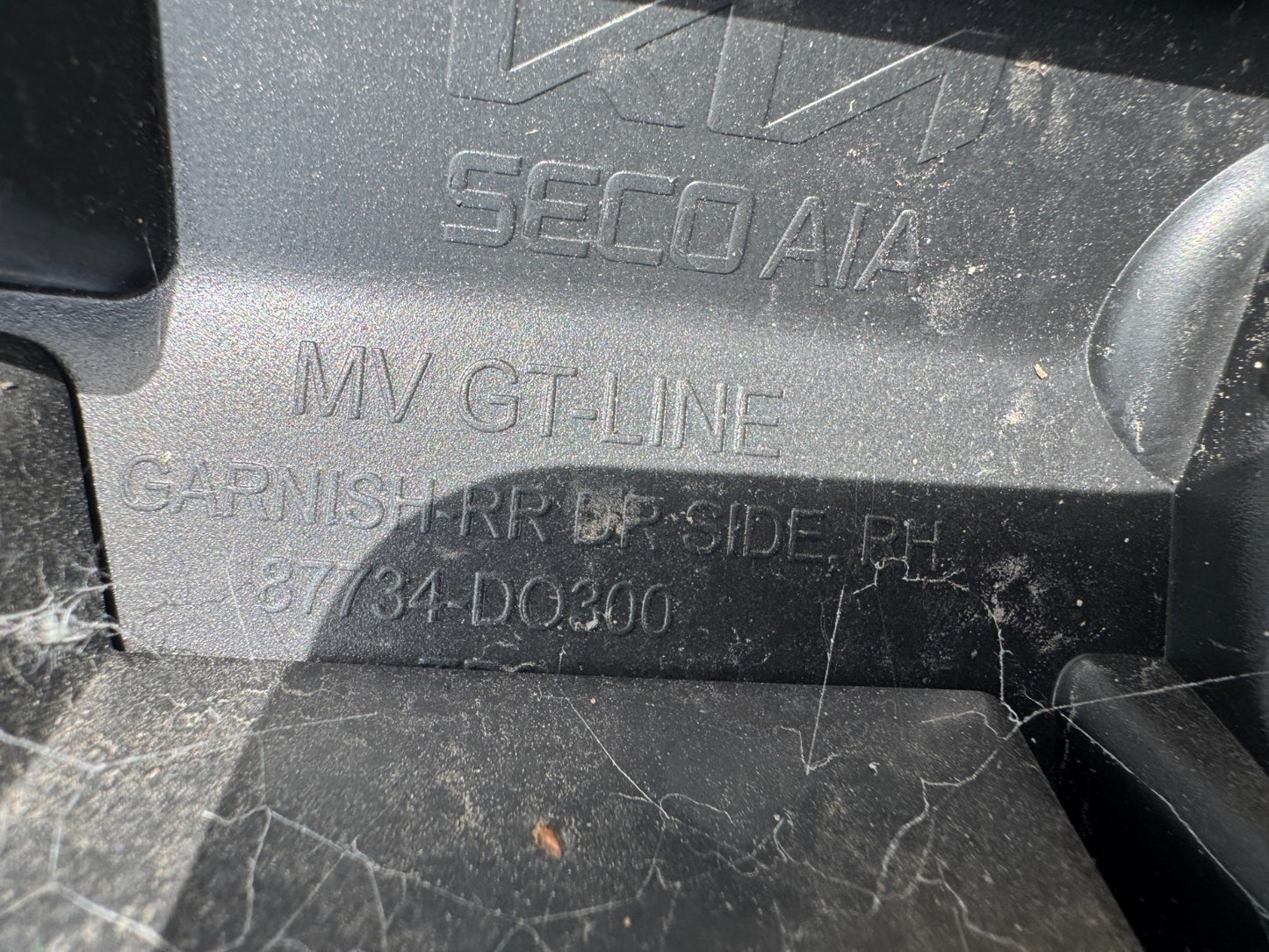 KIA EV9 MV GT LINE Rear RIGHT Door Molding 87734DO300