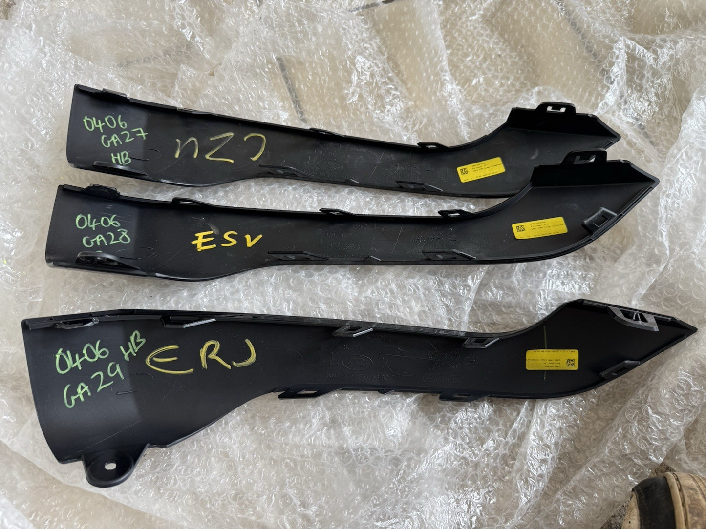 Range Rover Evoque Front Bumper Left Trim 2019 ON K8D2-17E785-AB Genuine