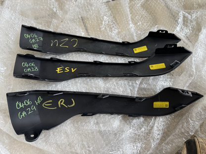 Range Rover Evoque Front Bumper Left Trim 2019 ON K8D2-17E785-AB Genuine