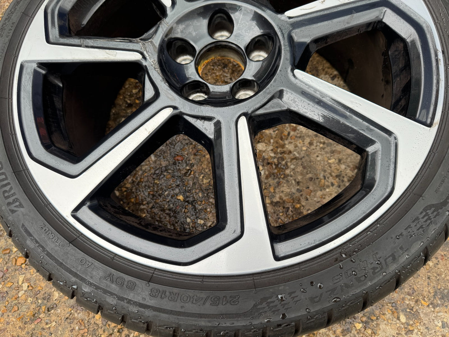 2019-2025 AUDI A1 MK2 18" ALLOY WHEEL & TYRE 215/40/18 82A601025Q KR2