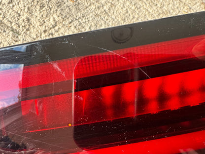 2025 LR RANGE ROVER SPORT L461 Left Side Tailgate Tail Light N9X213A421