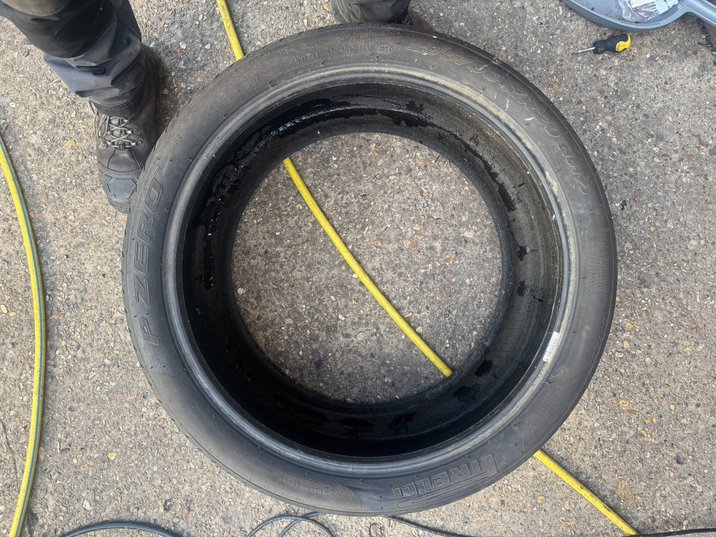 1x LATE 2024 Pirelli P Zero 295 30 20 101y  7.5mm Tread (2 AVAILABLE) NO REPAIRS