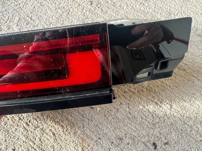 2025 LR RANGE ROVER SPORT L461 Left Side Tailgate Tail Light N9X213A421