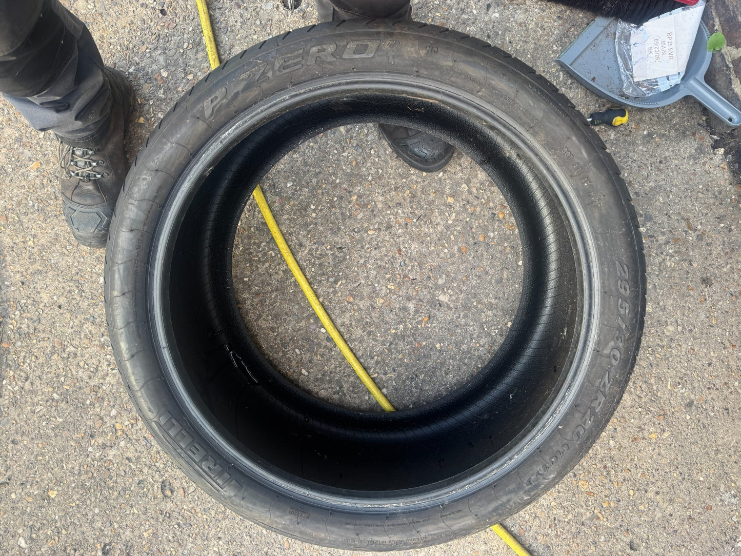 1x LATE 2024 Pirelli P Zero 295 30 20 101y  7.5mm Tread (2 AVAILABLE) NO REPAIRS