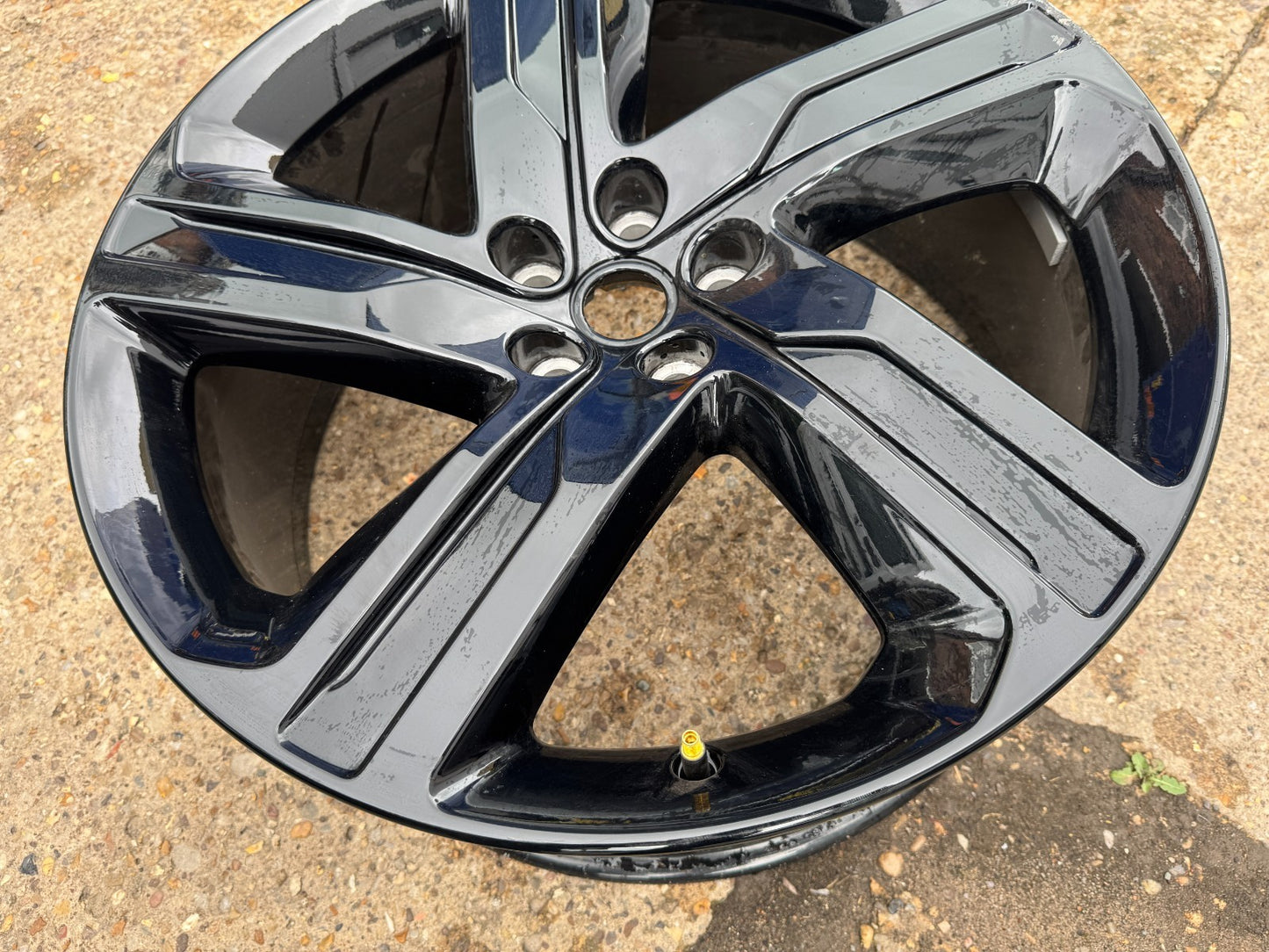 2026 GENUINE LAND ROVER DISCOVERY 5 STYLE 5124 22" INCH GLOSS BLACK ALLOY WHEEL