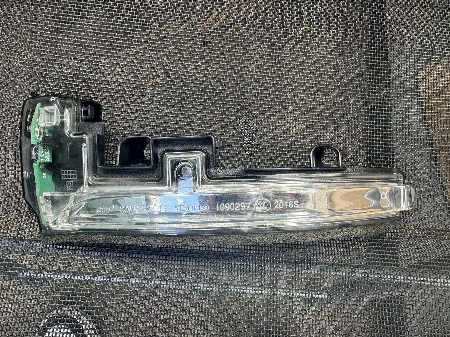 Range Rover Sport L538 left Door Mirror LED indicator Lens