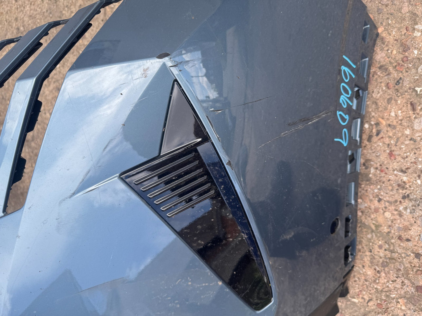 PEUGEOT E3008 2024-ON GENUINE FRONT BUMPER UPPER & LOWER 9846491180