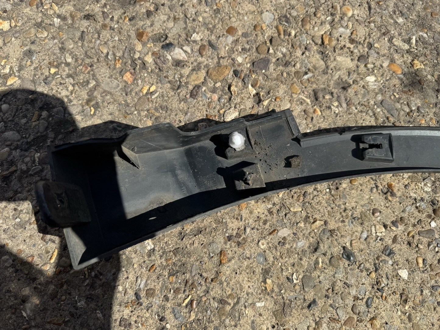 ORIGINAL Volkswagen TIGUAN AD MK2 Front Left Wheel Arch Molding 5NN854731