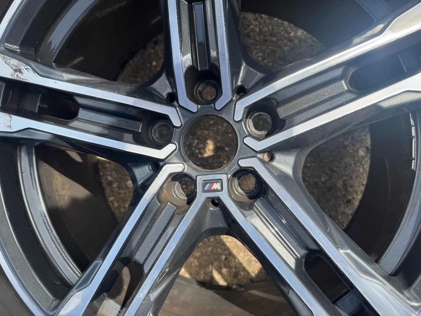 BMW 1 SERIES F40 18" 8J WHEEL SCRATCHED NEEDS REFURB WITH TYRE 8092352 2022
