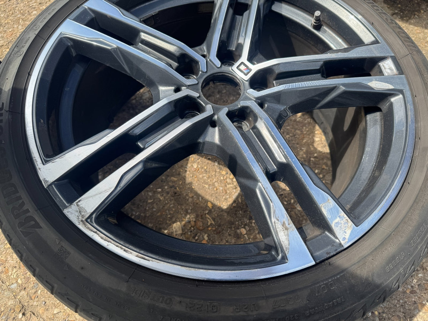 BMW 1 SERIES F40 18" 8J WHEEL SCRATCHED NEEDS REFURB WITH TYRE 8092352 2022