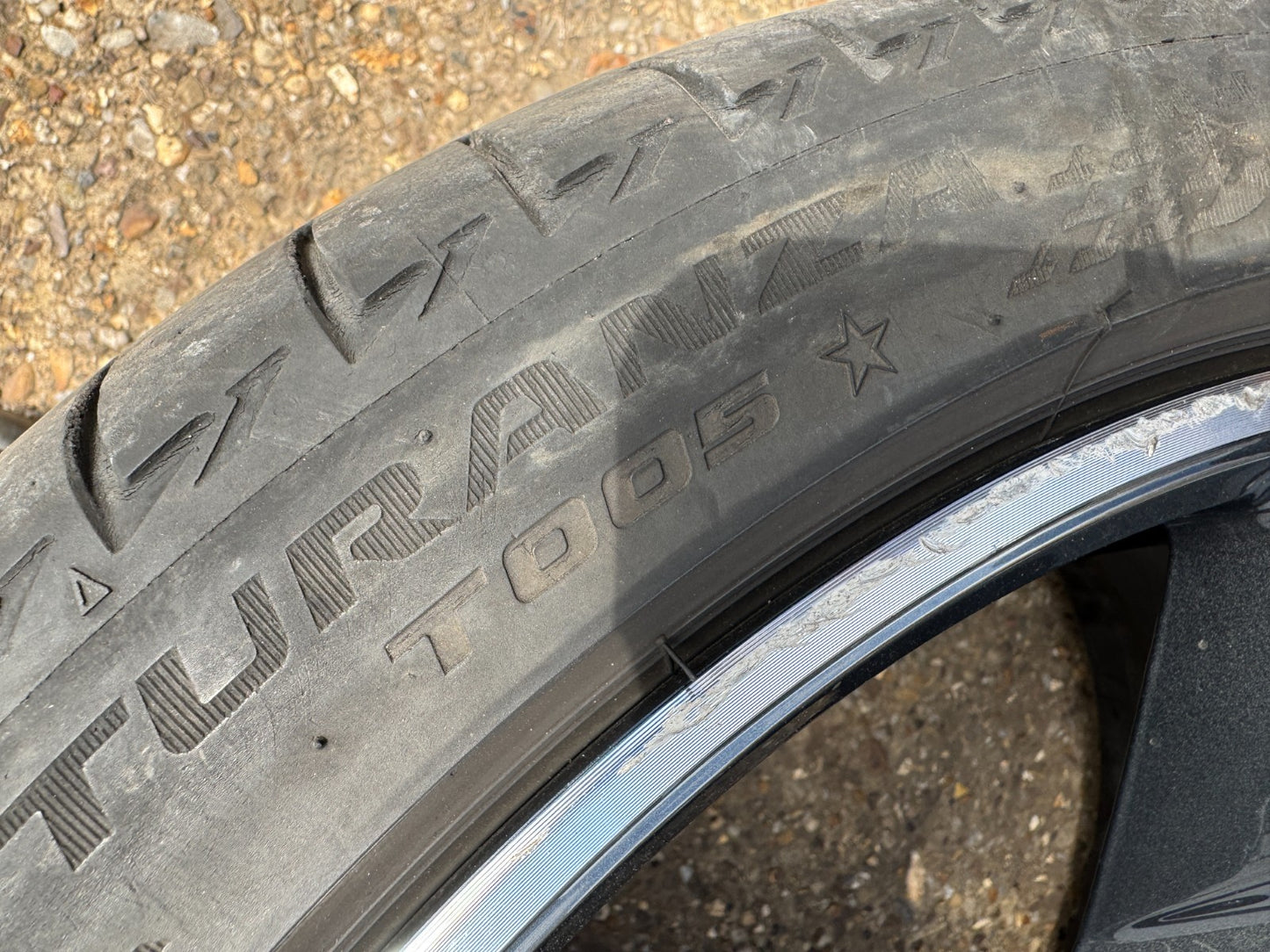 BMW 1 SERIES F40 18" 8J WHEEL SCRATCHED NEEDS REFURB WITH TYRE 8092352 2022