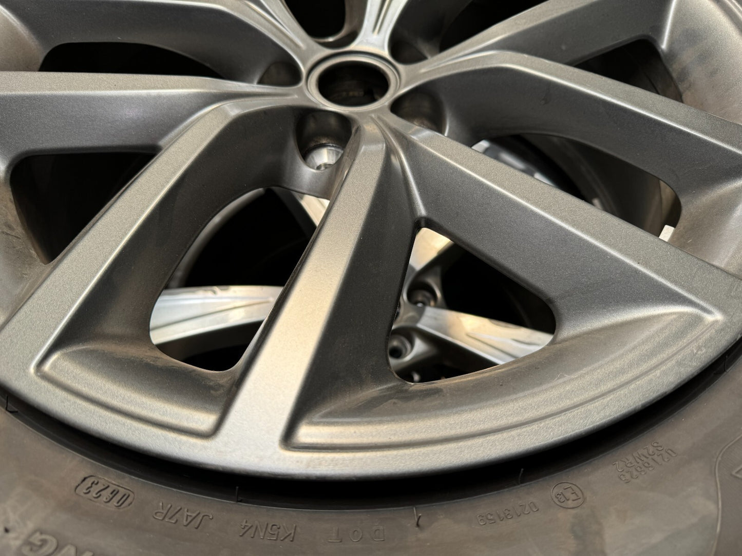 RANGE ROVER VELAR DISCOVERY 5 20'' 8.5J ALLOY WHEEL 2021 - ON N8A21007AA