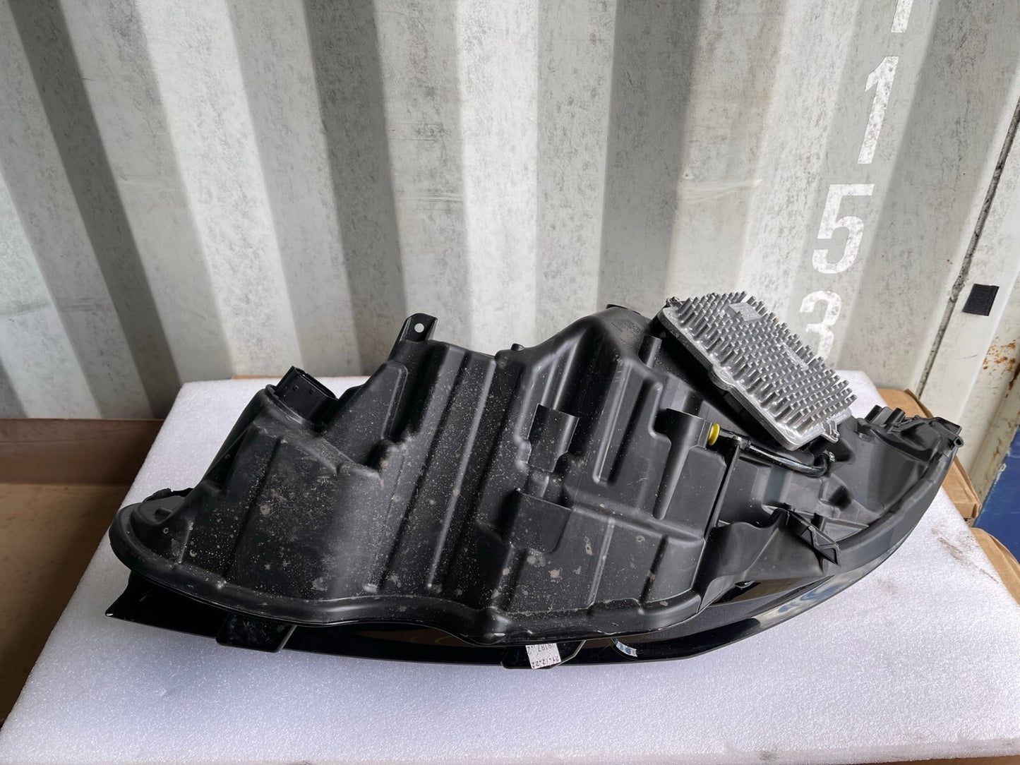2022 Genuine Jaguar F-Pace/XF X260 LED Headlight Right Hand MK8313W029AC DAMAGED