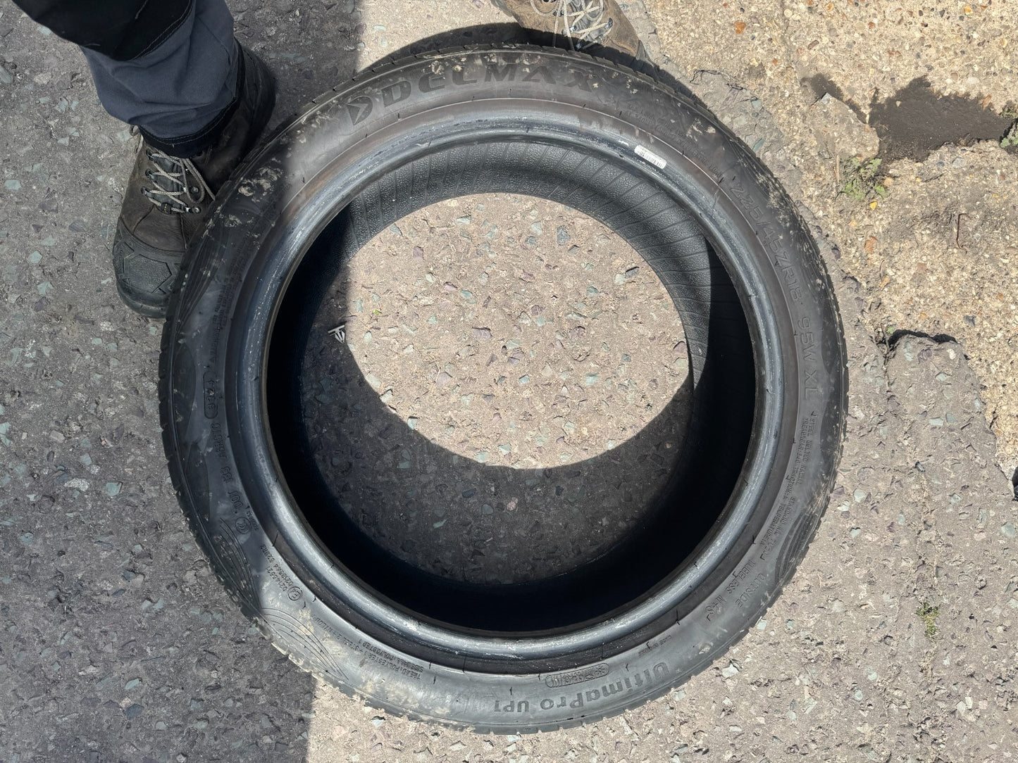 1x 225 45 18 Delmax Ultima Pro UP1 5.5mm late 2024 no repairs next day delivery