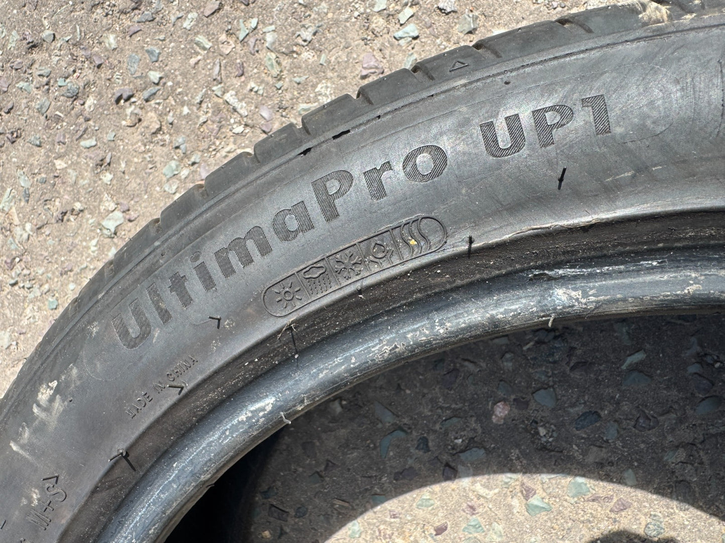 1x 225 45 18 Delmax Ultima Pro UP1 5.5mm late 2024 no repairs next day delivery