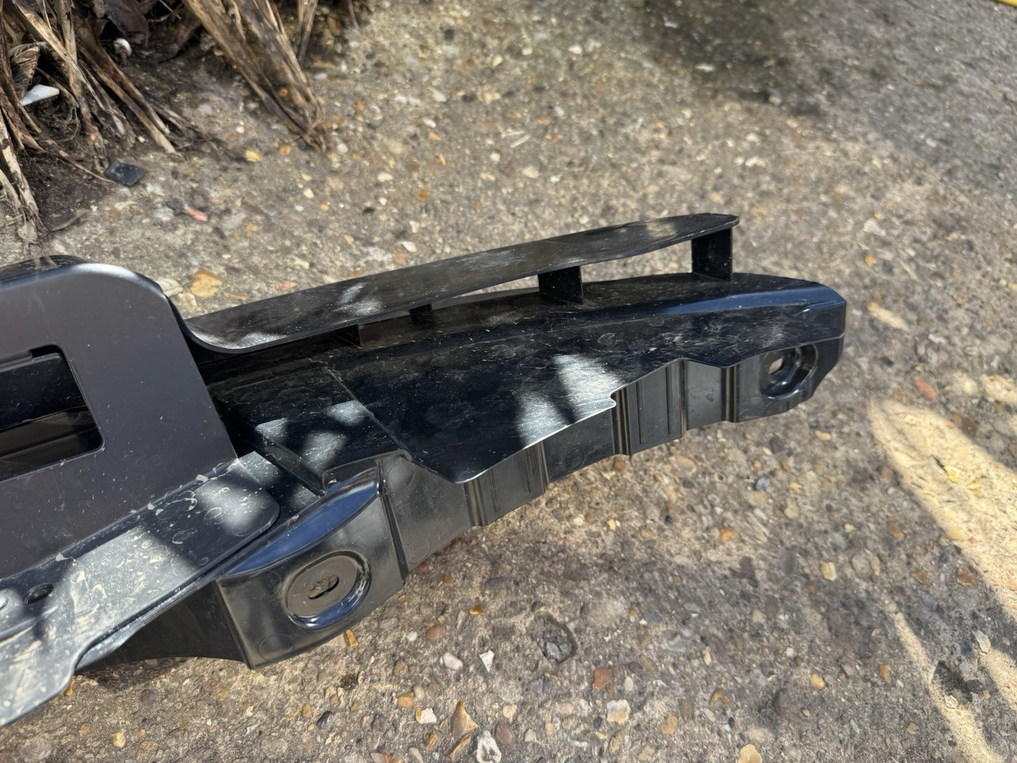 LAND ROVER DISCOVERY L462 FRONT BUMPER BRACKET GENUINE HY32-17A793-AB REF 16H24