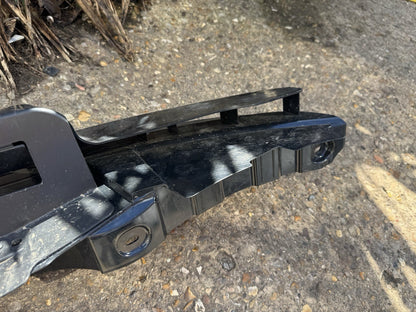 LAND ROVER DISCOVERY L462 FRONT BUMPER BRACKET GENUINE HY32-17A793-AB REF 16H24