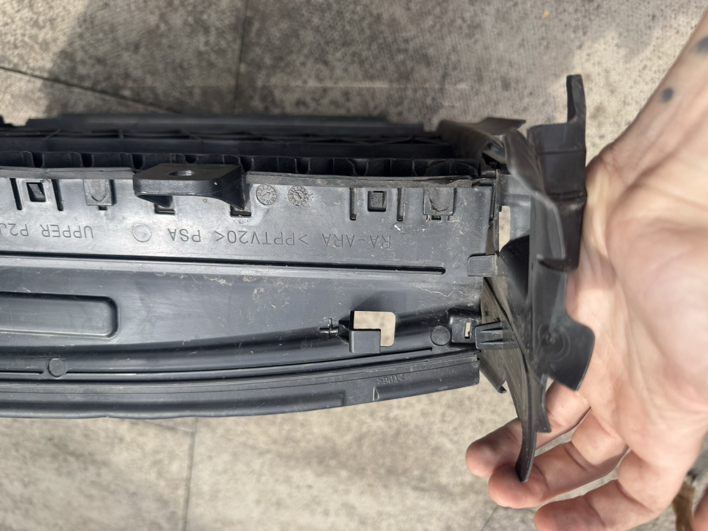 VAUXHALL CORSA F 2019-ONWARDS GENUINE FRONT HEATING PANEL TRIM P/N 9831709880
