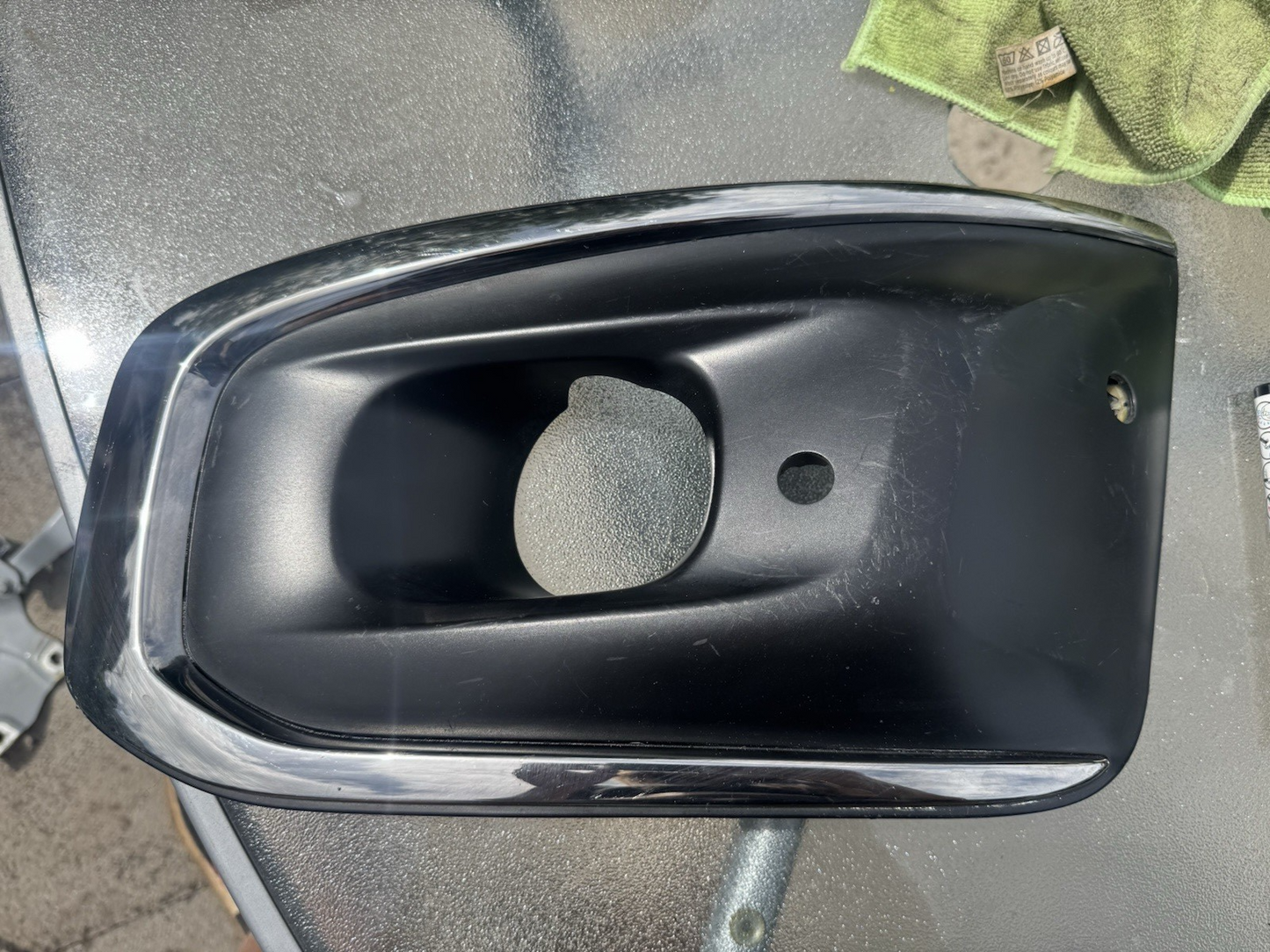 PEUGEOT 3008 LIFT LEFT HALOGEN BUMPER COVER AA36701634