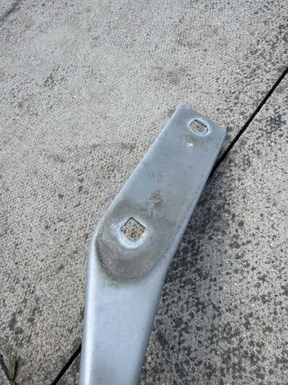 GENUINE AUDI Q2 81A FRONT RIGHT GREY BONNET HINGE 2016-2024 81A823302D